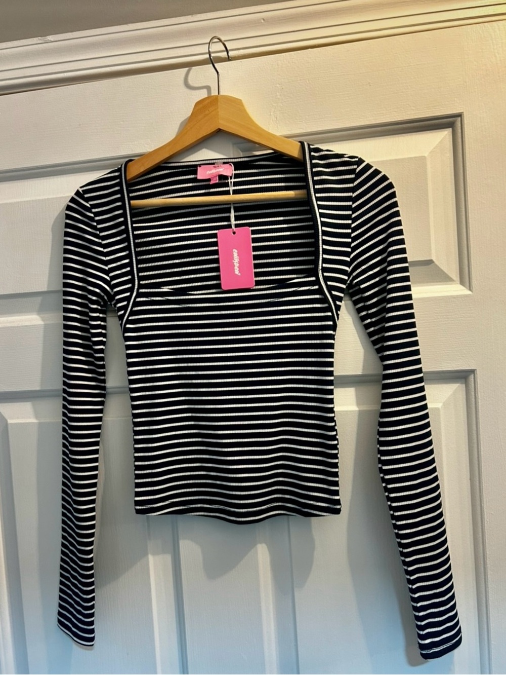 Edikted NWT Women's Navy and Blue Crop-top XS